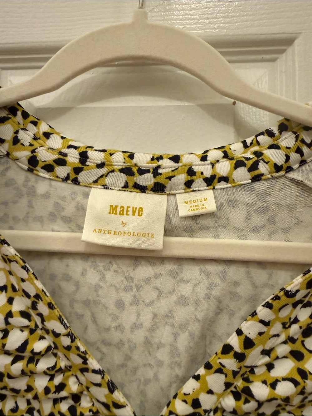 Maeve by ANTHROPOLOGIE Olive & White Ruched Long-Sleeve Top - Picture 3 of 3